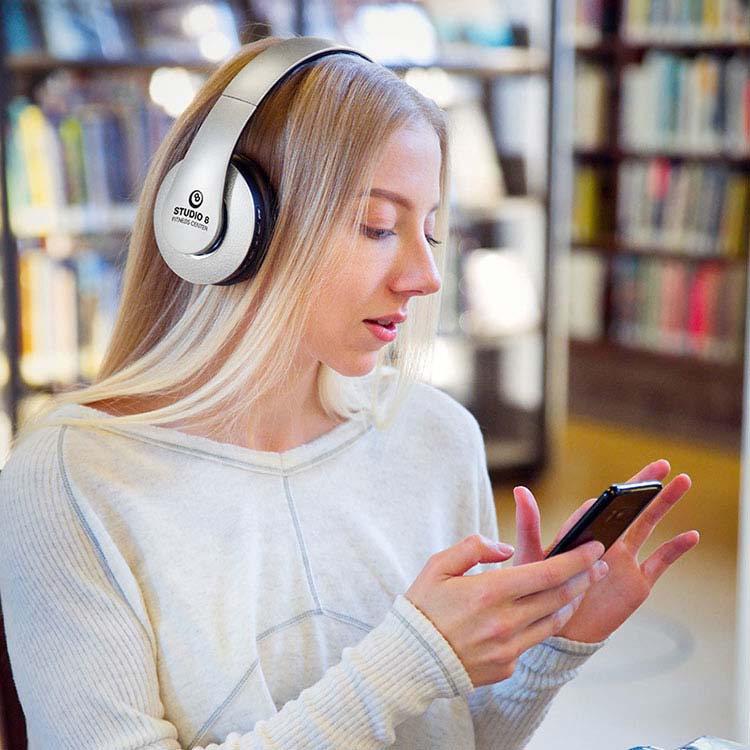Écouteurs supraauriculaires sans fil pliables Marquee ETVMF18 par Linéaire Écouteurs supraauriculaires sans fil pliables Marquee ETVMF18 par Linéaire