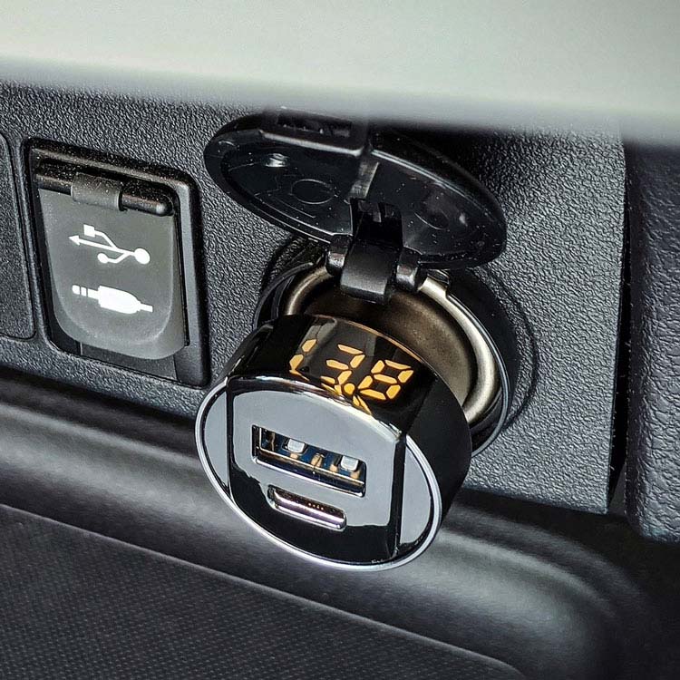 Chargeur de voiture USB-C ihub Super Fast 18W PD #4