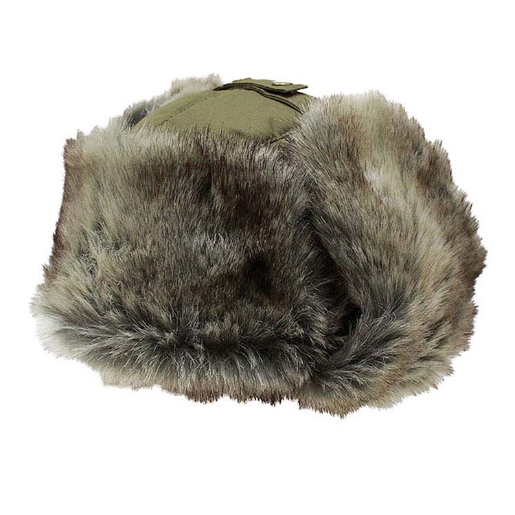 Chapeau de patrouilleur en fausse fourrure