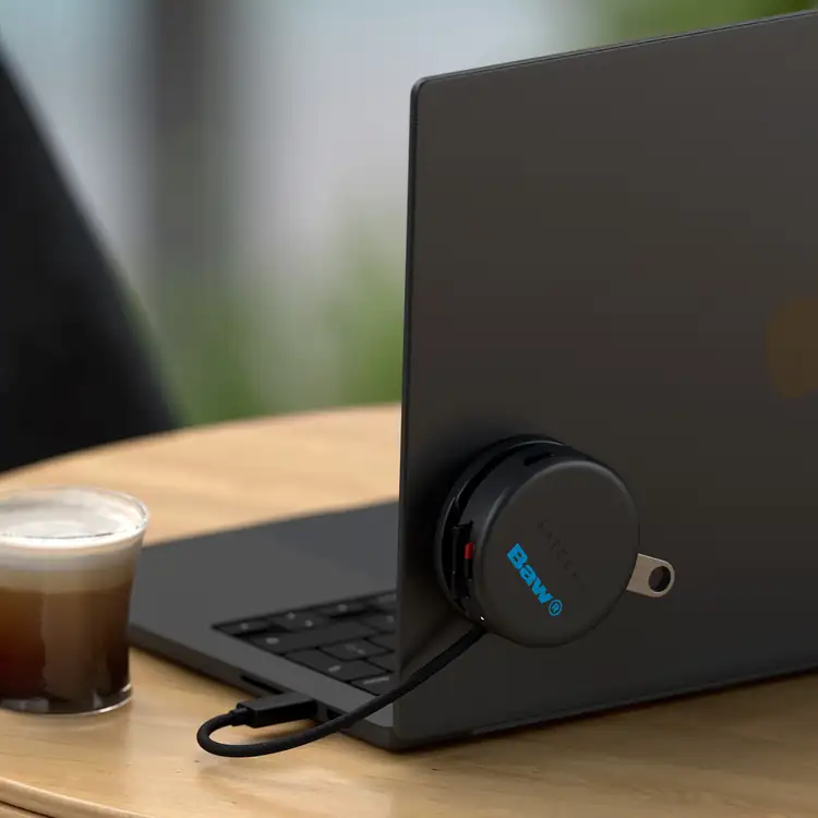 SATECHI OntheGo 7-in-1 Multiport Adapter #9