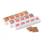 Boîte transparente de dix carrés de chocolat
