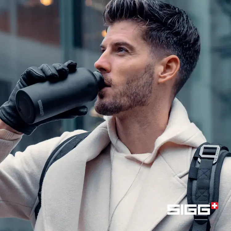 SIGG Traveller MyPlanet 34 oz Bottle #8