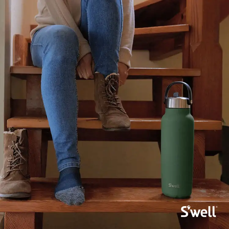 Bouteille isolée S’well Explorer 40 oz avec paille rabattable #10