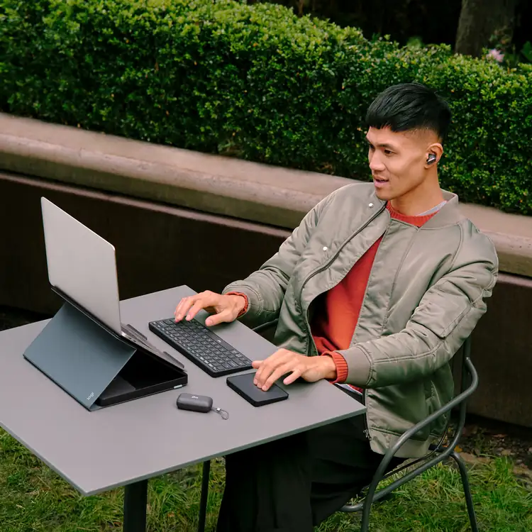 Bureau portable Logitech Casa Pop-Up Desk #10