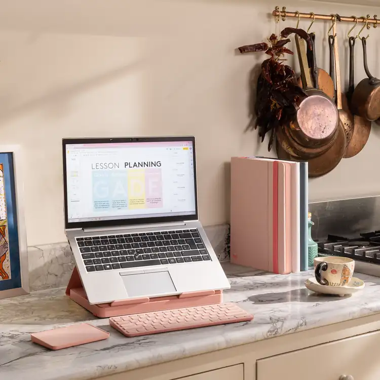 Bureau portable Logitech Casa Pop-Up Desk #8