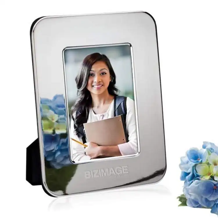 Radius Picture Frame - Laser Engraved
