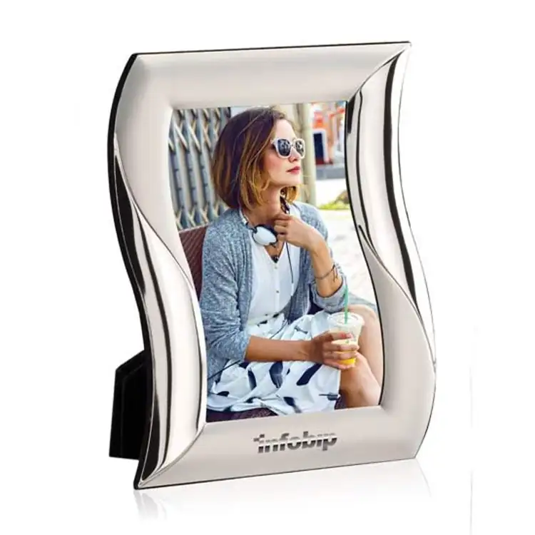 Silhouette Picture Frame for Photo 5" x 7"