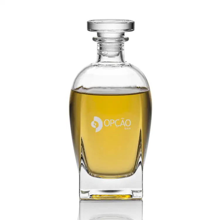Collingwood Decanter 26 oz