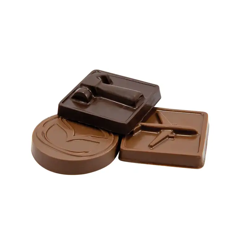 Chocolats moulés avec emballage personnalisé