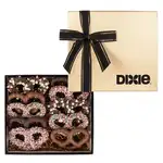 Coffret doré ou argenté de bretzels chocolatés des Fêtes