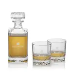 Cassidy Decanter 24 oz and 2 Whisky Glasses
