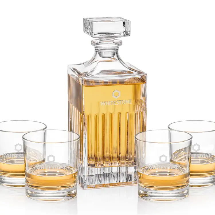 Drummond Decanter 30 oz and 4 Whisky Glasses