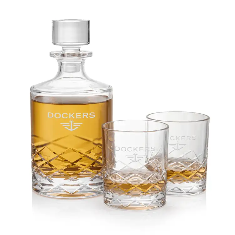 Durham Decanter 28 oz and 2 Whisky Glasses