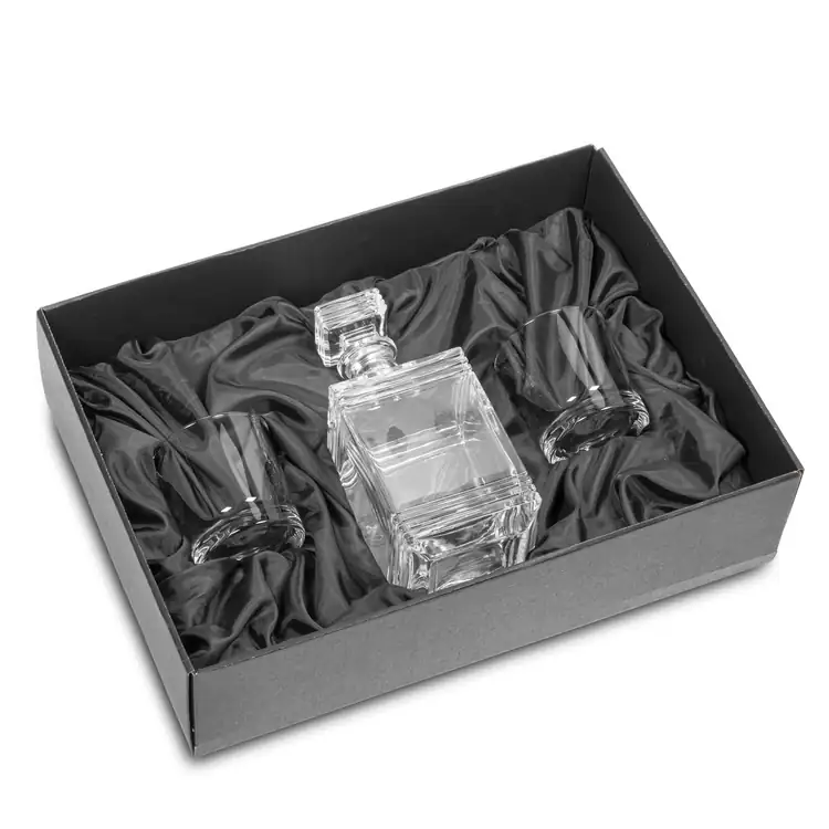 Govenor Decanter 26 oz and 2 Whisky Glasses #2