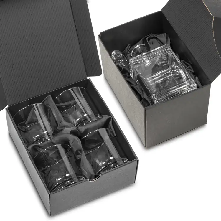 Govenor Decanter 26 oz and 4 Whisky Glasses #2