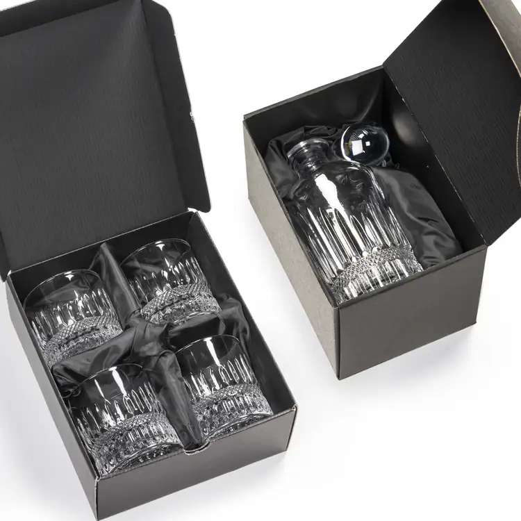 Hathaway Decanter 28 oz and 4 Whisky Glasses #3