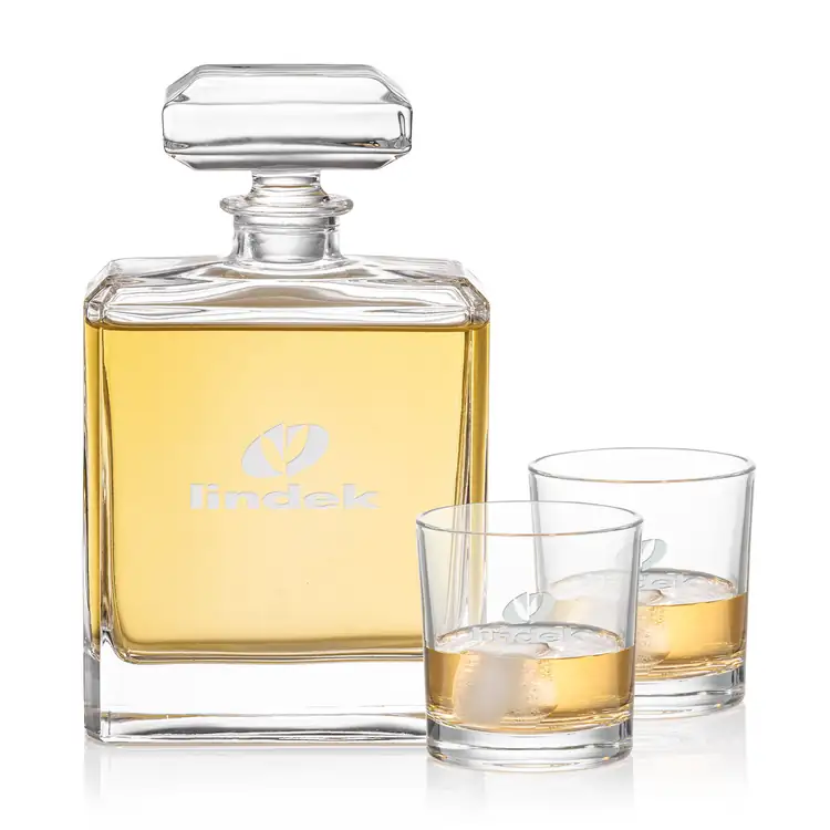 Maschito Decanter 30 oz and 2 Whisky Glasses