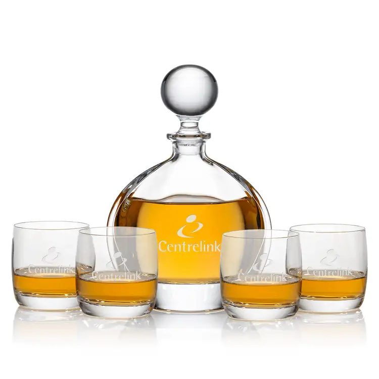 Sandown Decanter 30 oz and 4 Whisky Glasses