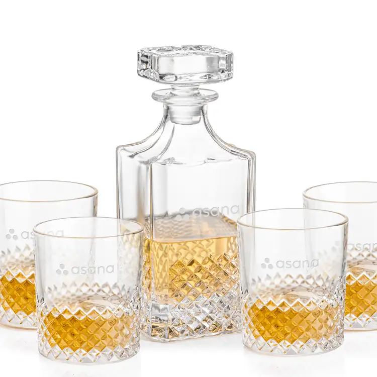Tacoma Decanter 25 oz and 4 Whisky Glasses