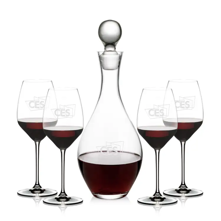 Briarwood Wine Decanter 33 oz and 4 RIEDEL Extreme Wine Glasses