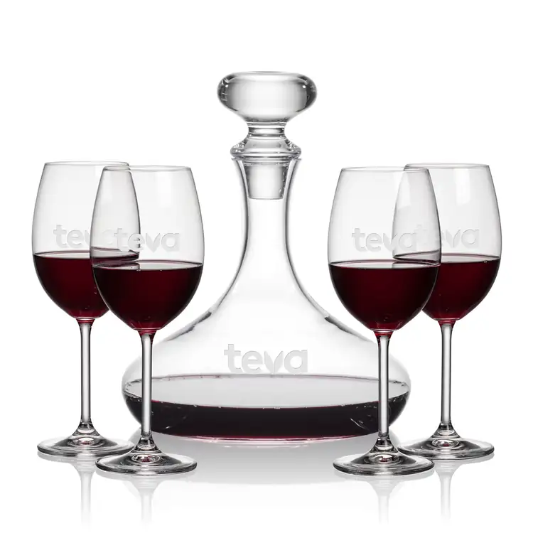 Stratford Wine Decanter 32 oz and 4 Blyth Wine Glasses