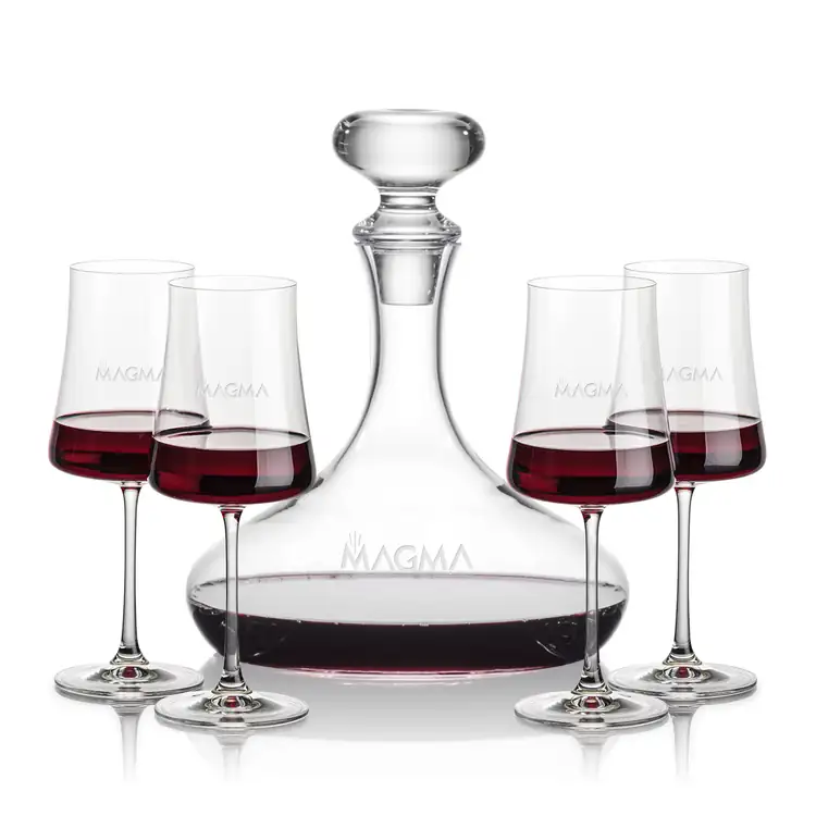 Stratford Wine Decanter 32 oz and 4 Dakota Wine Glasses