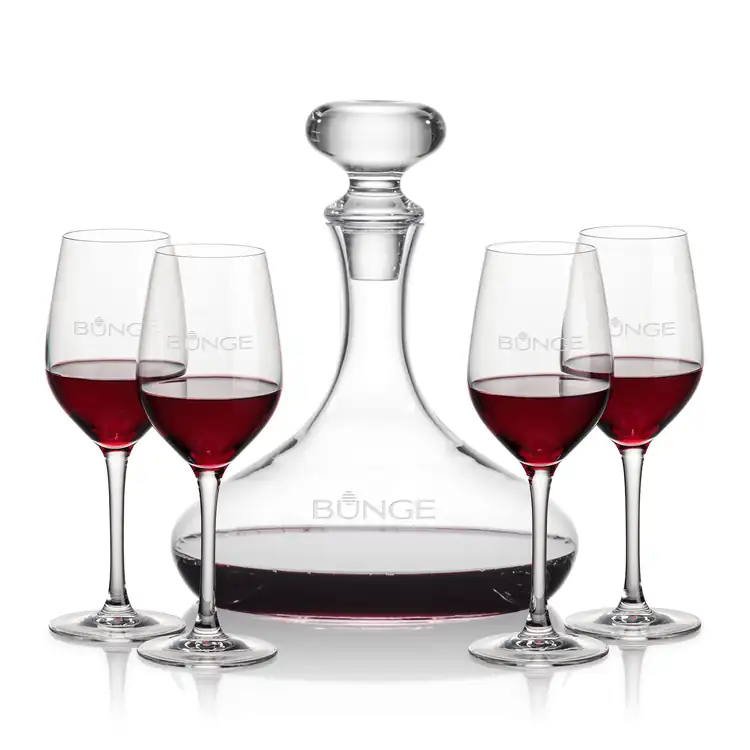 Stratford Wine Decanter 32 oz and 4 Lethbridge Wine Glasses