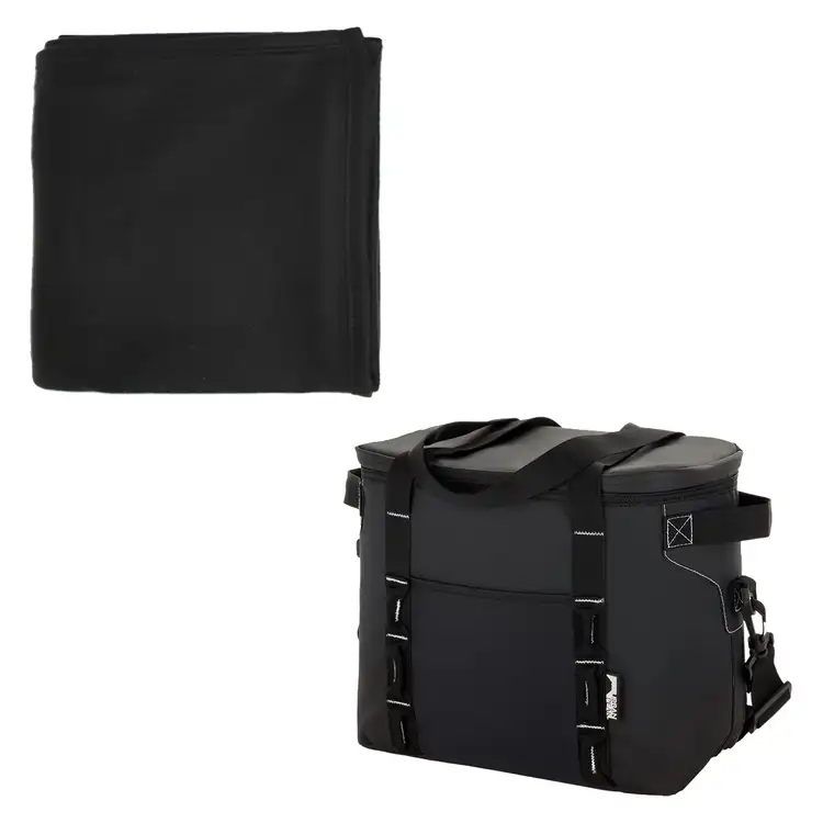 Urban Peak Picnic Kit with Fleece Blanket
