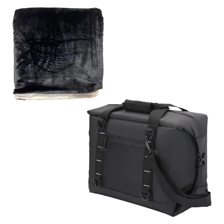 Urban Peak Outdoor Kit with Challenger Blanket #2