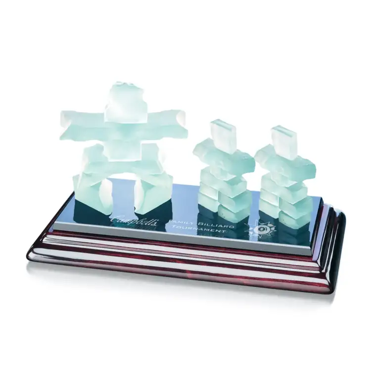 Inukshuk Family on Sommerville Base