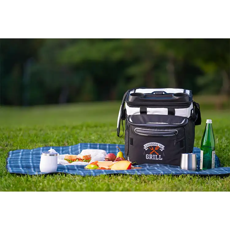 Arctic Zone Titan Deep Freeze Rolling Cooler with Cold Block #10