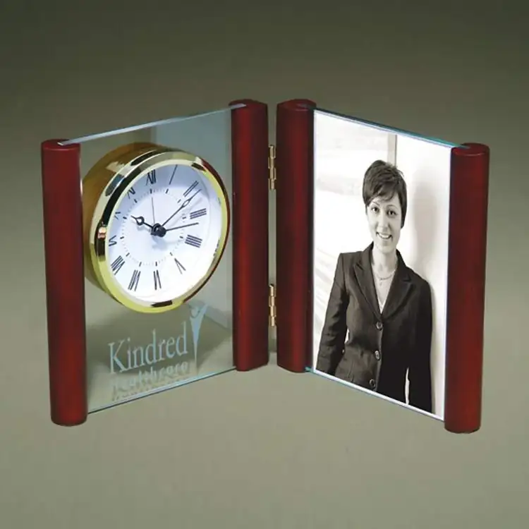Horloge pliante avec cadre photo au fini acajou