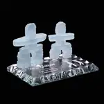 Mère et enfant sur socle en verre jade