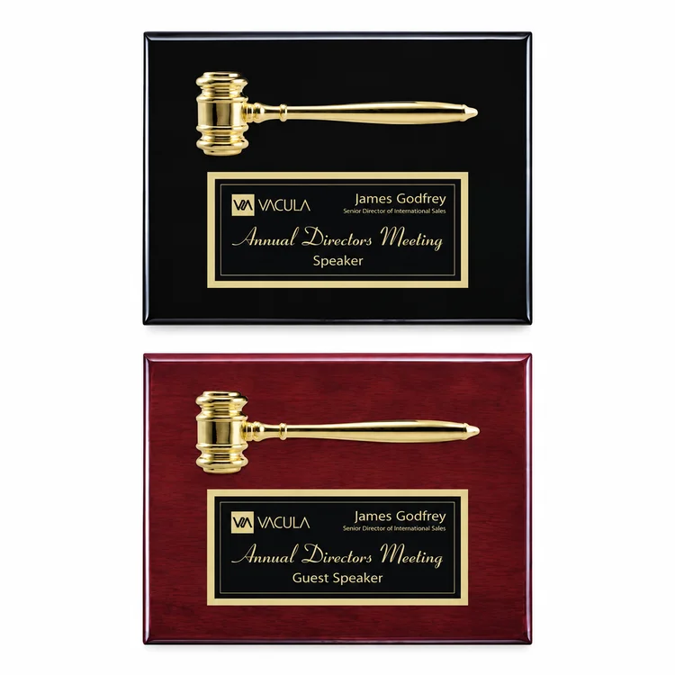 Plaque avec maillet