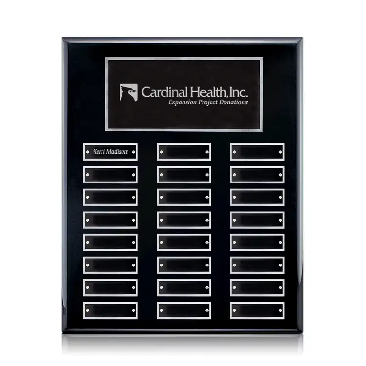 Plaque perpétuelle Oakleigh verticale - Noir/Argent - 24 plaquettes 10.5 x 13 po