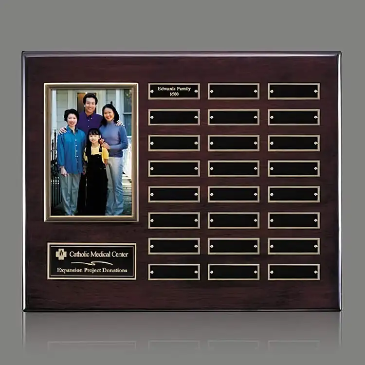 Plaque perpétuelle Photo verticale - Bois de Rose/Or - 24 plaquettes 12 x 15 po