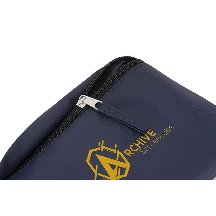 Pochette utilitaire en nylon recyclé Lakeshore avec mousqueton #5