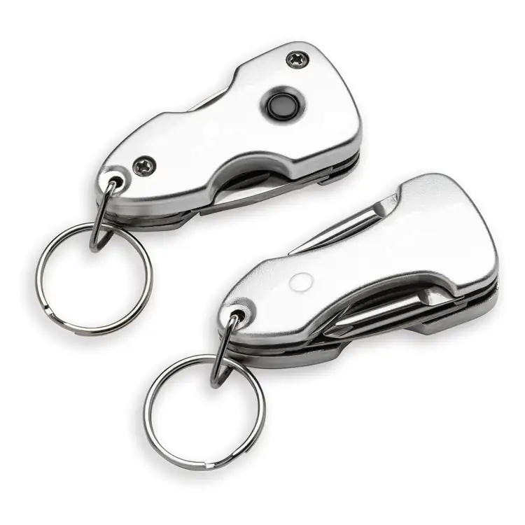 Porte-clés multi-outil et lampe Wildcub de Swiss Force #5