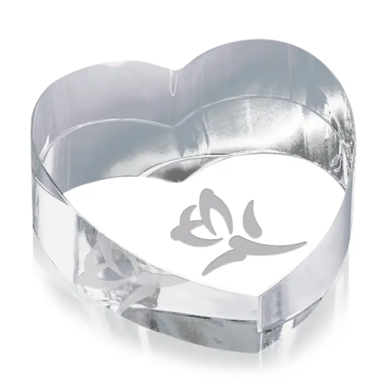 Slanted Heart Optical Crystal Paperweight - Deep Etch