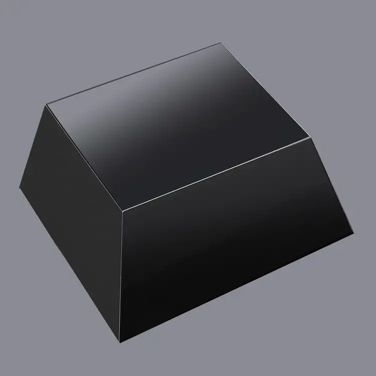 Socle pyramidal en cristal optique #2