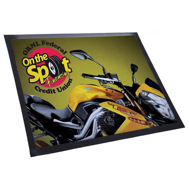 Tapis automobile en polyester et caoutchouc #2