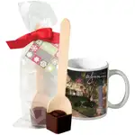 Tasse 11 oz avec chocolat chaud sur cuillère