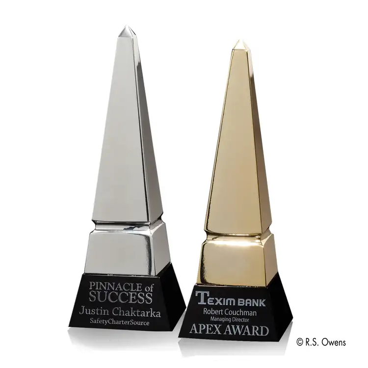 Trophée Apex sur socle noir