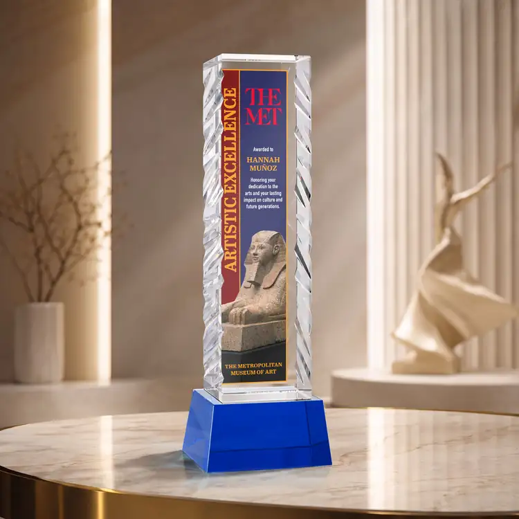 Trophée Arezzo en cristal sur socle Robson - Multicolore #11
