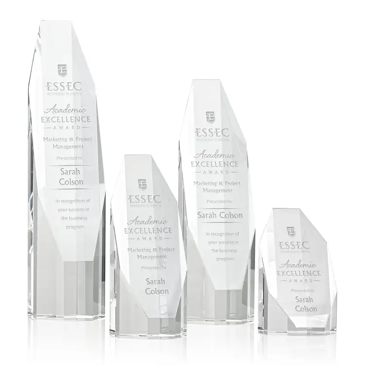 Trophée Barrhaven en cristal optique - Gravure