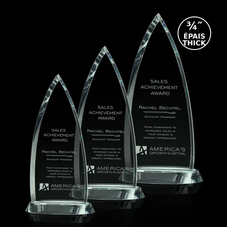 Trophée Bullet en verre jade