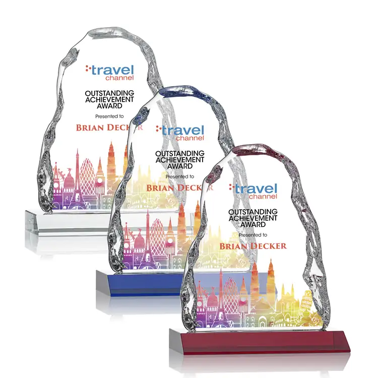 Trophée Carling en cristal optique - Iceberg sur socle en cristal biseauté - Multicolore
