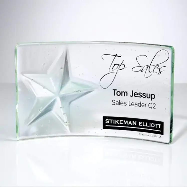 Trophée Cast Star
