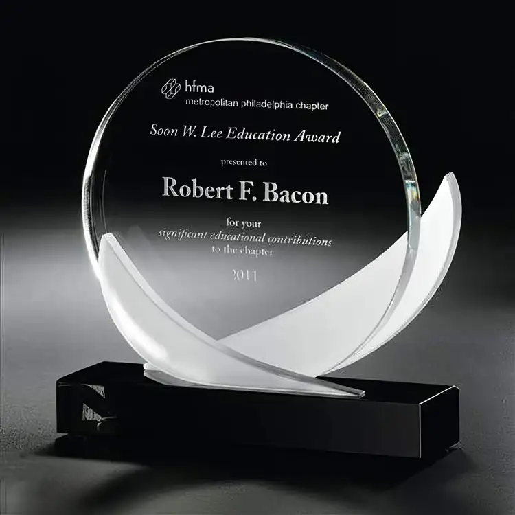 Trophée Ebony & Frost R.S. Owens en verre