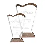 Trophée Escada en cristal optique et granit brun